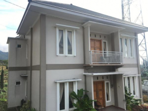 Villa Kebon Pakis 5, Pacet